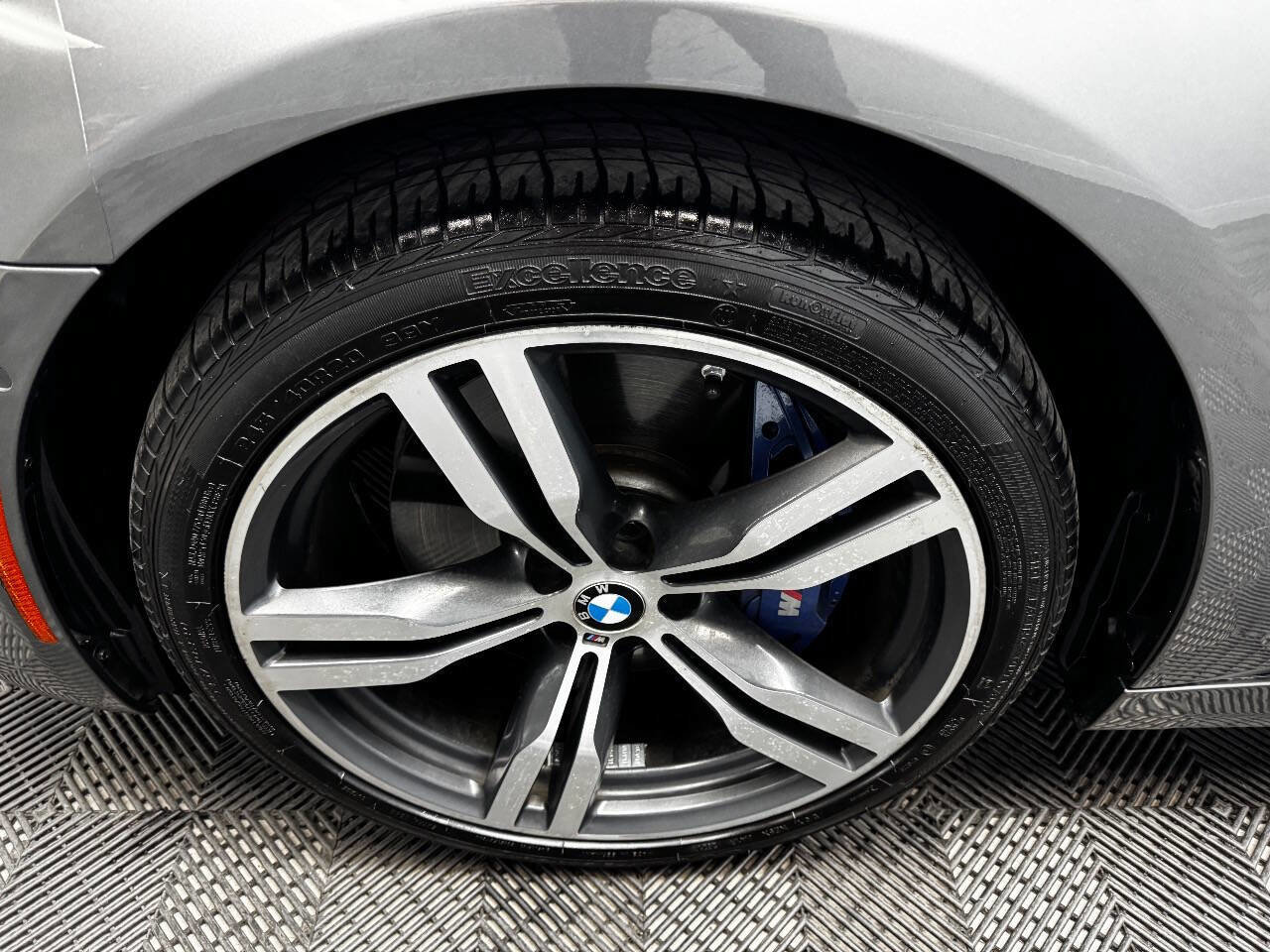 Used 2016 BMW 750i image 19