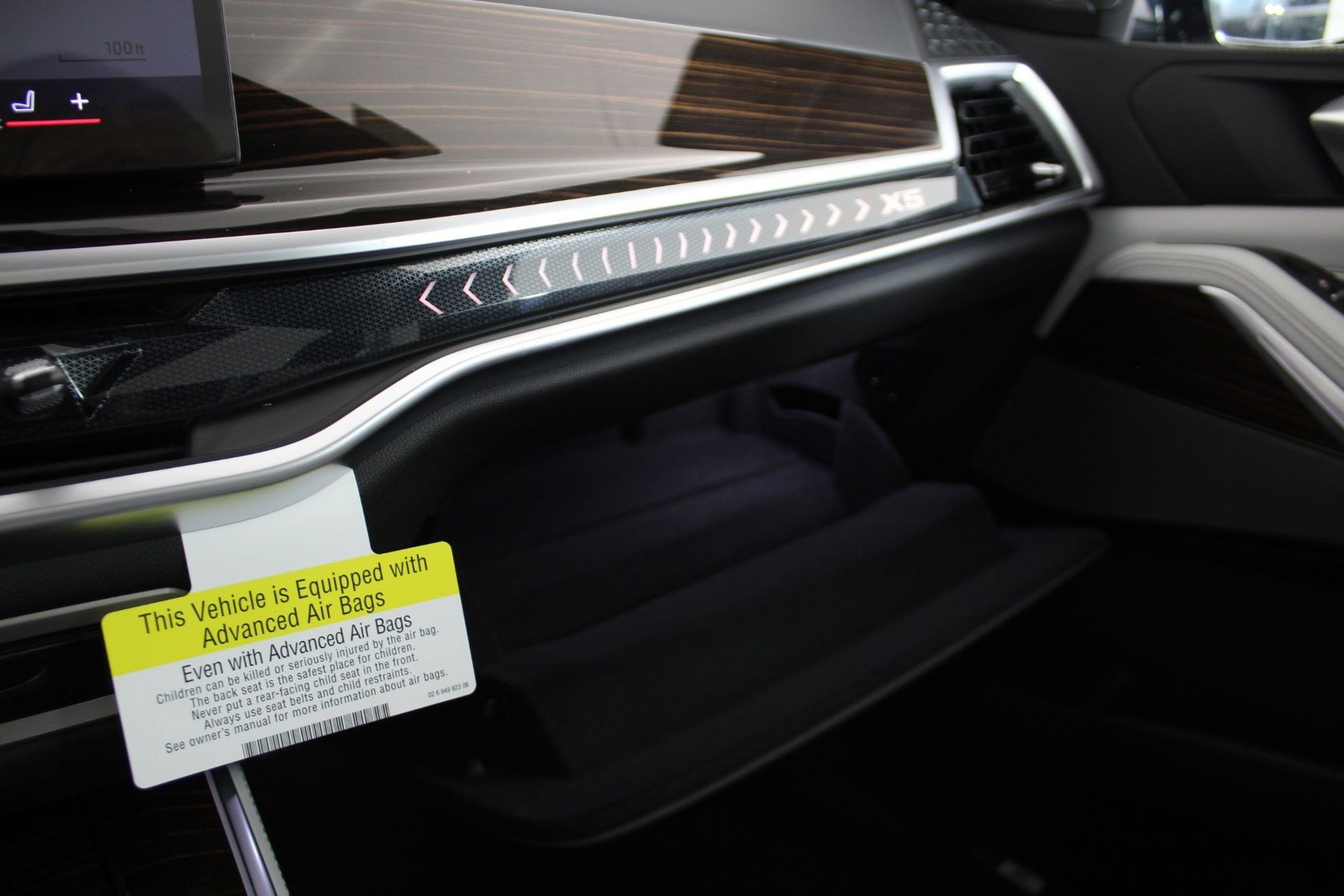 New 2026 BMW X5 xDrive50e w/ M Sport Package AWD/4WD image 28