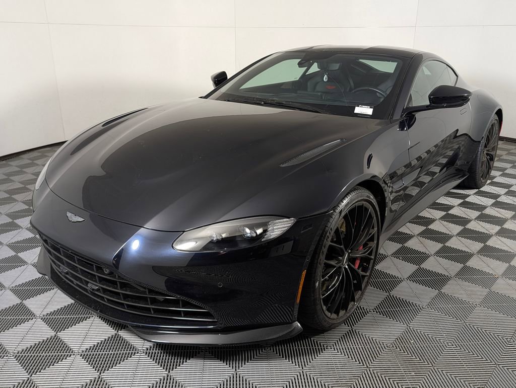 Used 2023 Aston Martin V8 Vantage Coupe image 1