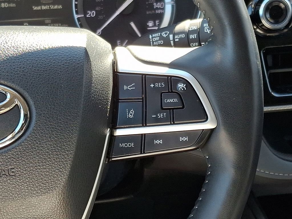 Used 2022 Toyota Highlander Platinum image 24