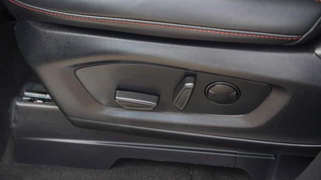 Used 2025 Ford Explorer ST-Line w/ ST-Line Street Pack AWD/4WD image 20