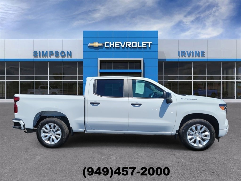 Used 2025 Chevrolet Silverado 1500 Custom image 9