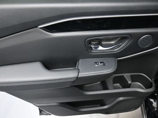 Used 2023 Honda Pilot Touring image 19