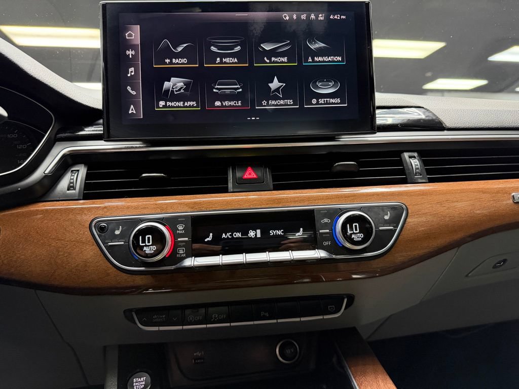 Used 2023 Audi A4 2.0T Premium w/ Convenience Package AWD/4WD image 24