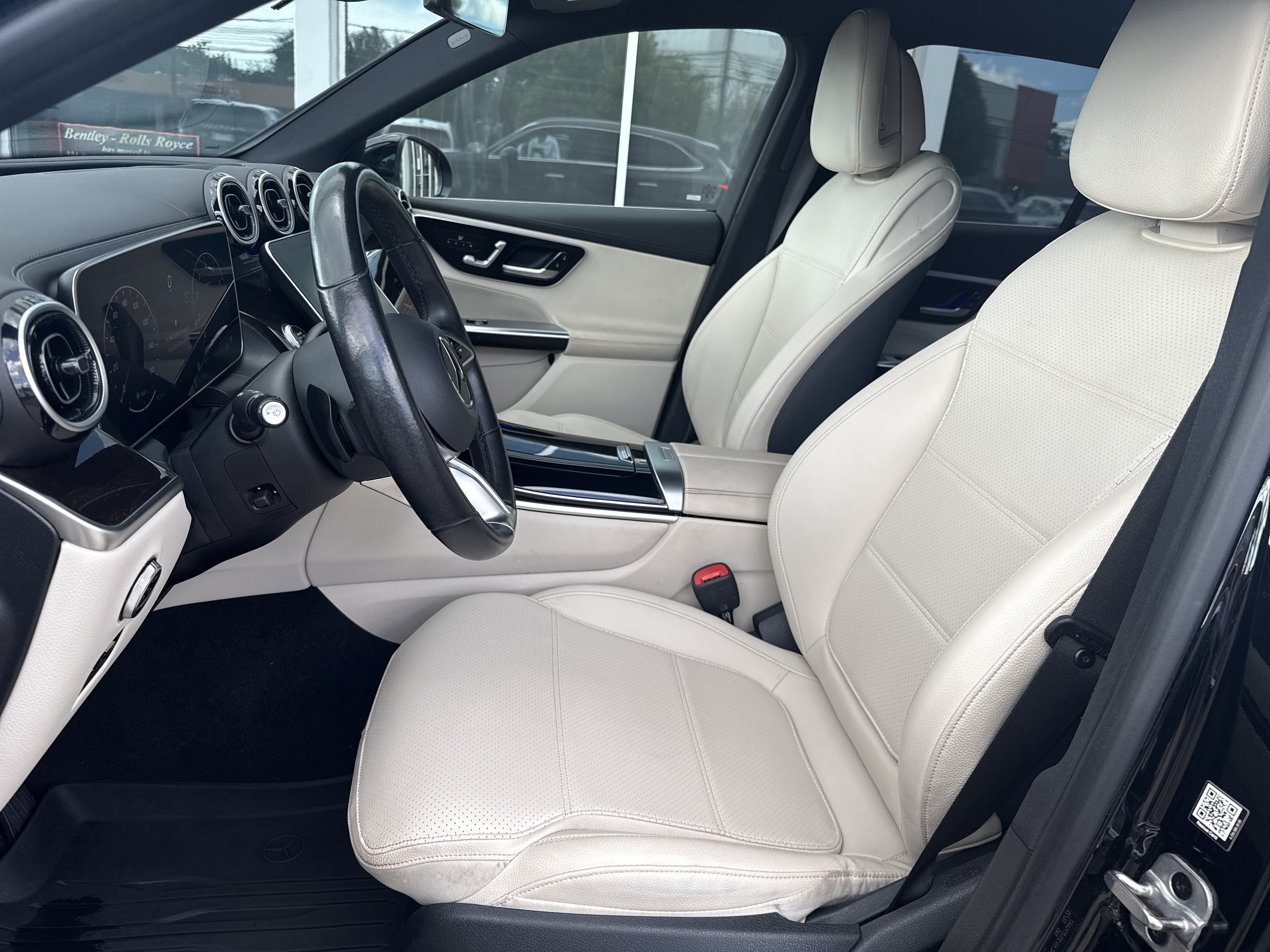 Used 2023 Mercedes-Benz GLC 300 4MATIC image 15