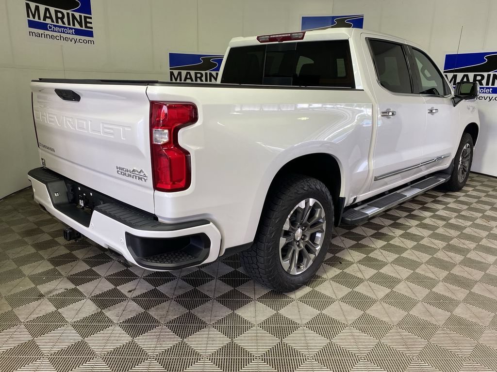 Used 2023 Chevrolet Silverado 1500 High Country w/ High Country Premium Package AWD/4WD image 13