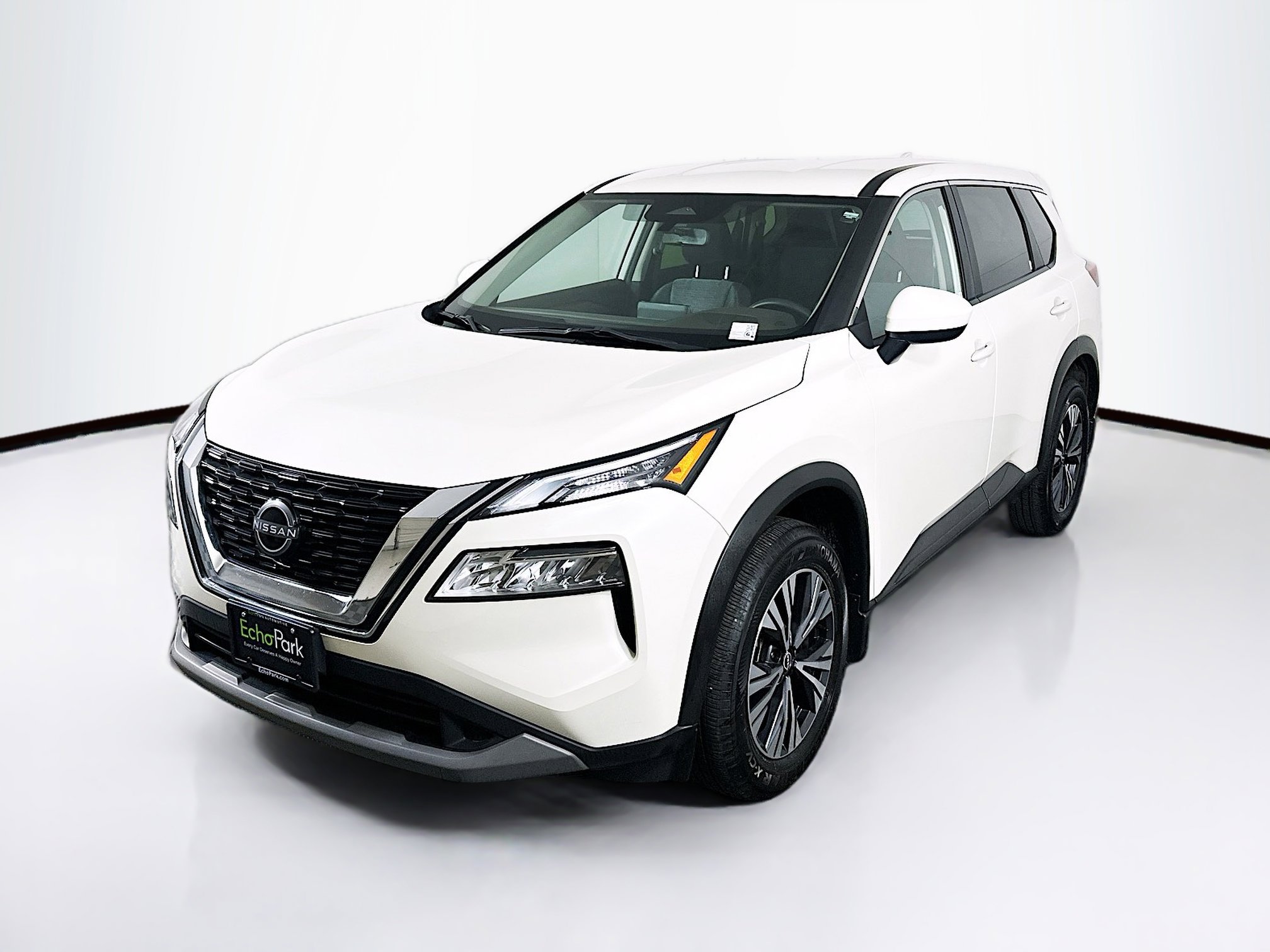 Used 2023 Nissan Rogue SV AWD/4WD image 3