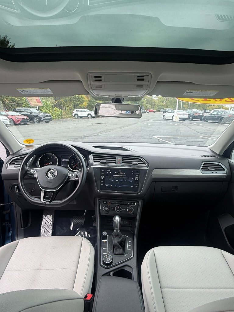 Used 2019 Volkswagen Tiguan SE w/ Panoramic Sunroof Package AWD/4WD image 35