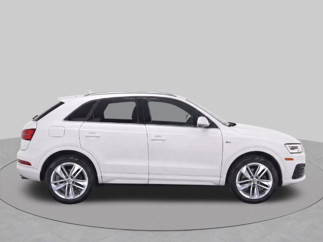 Used 2018 Audi Q3 2.0T Premium Plus w/ Premium Plus Package AWD/4WD image 12