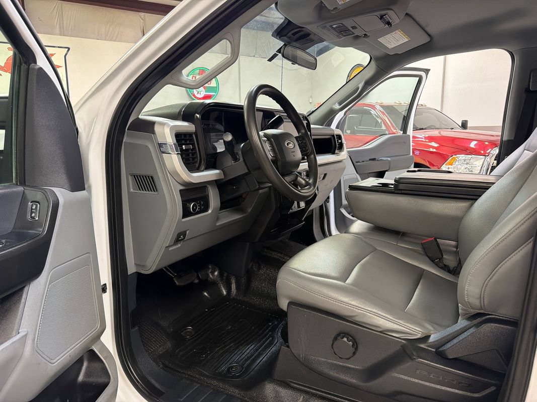 Used 2024 Ford F550 4x4 Crew Cab Super Duty image 21