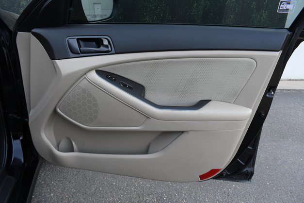 Used 2015 Kia Optima LX image 23