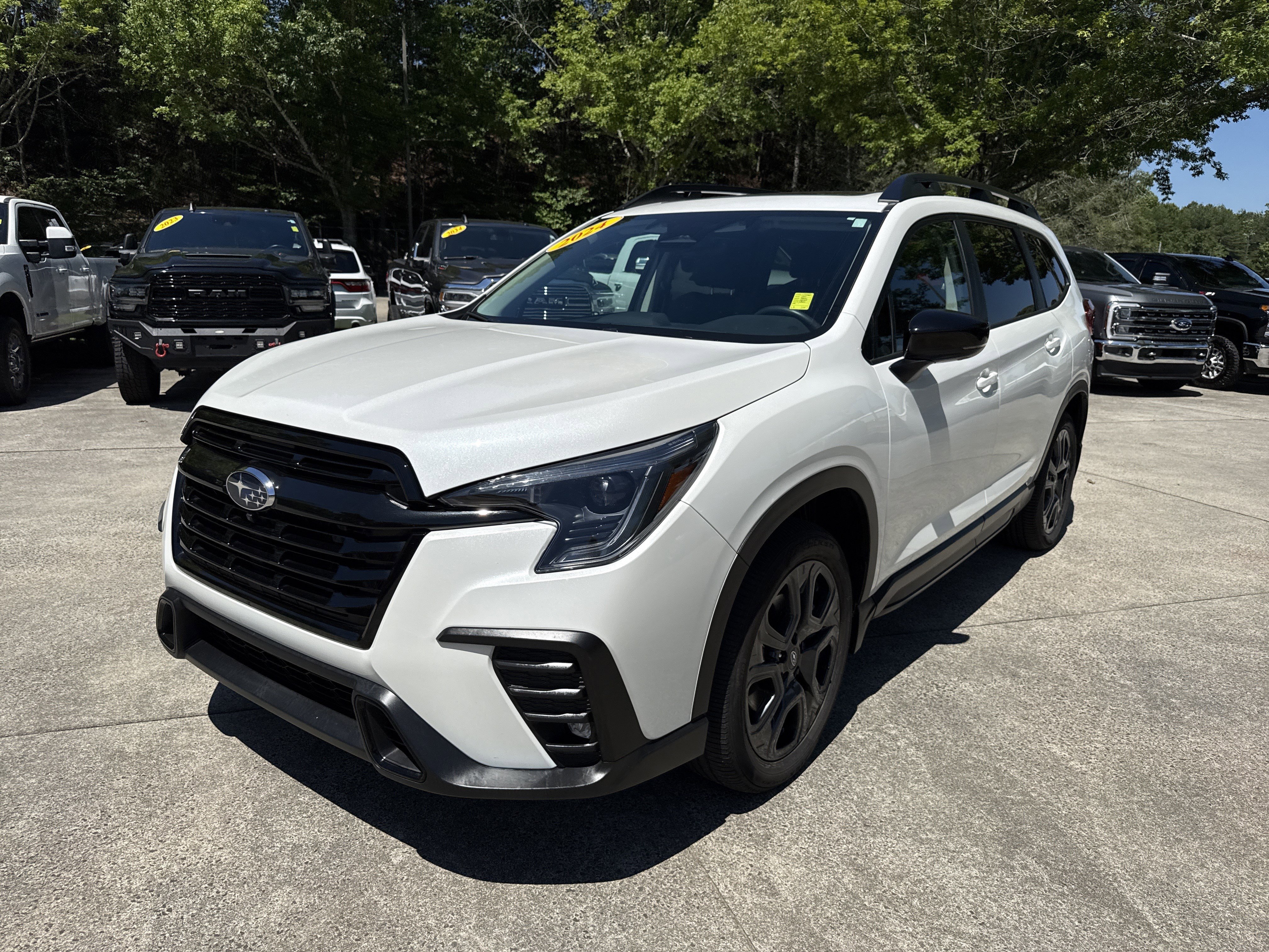 Used 2024 Subaru Ascent Onyx Edition Limited AWD/4WD image 3