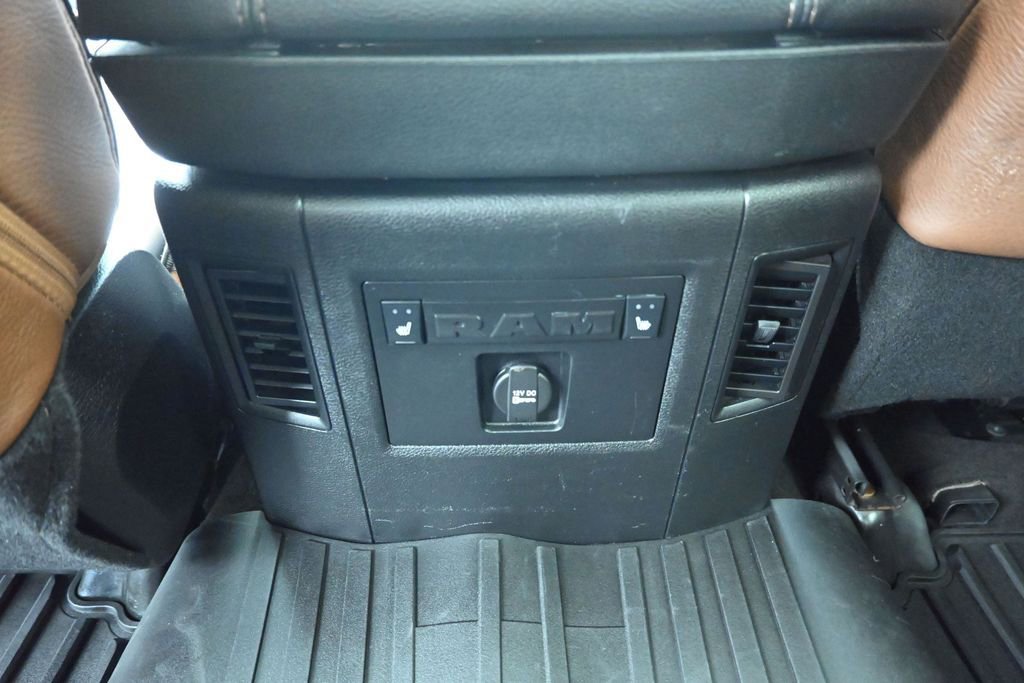 Used 2015 RAM 3500 Laramie Longhorn AWD/4WD image 28