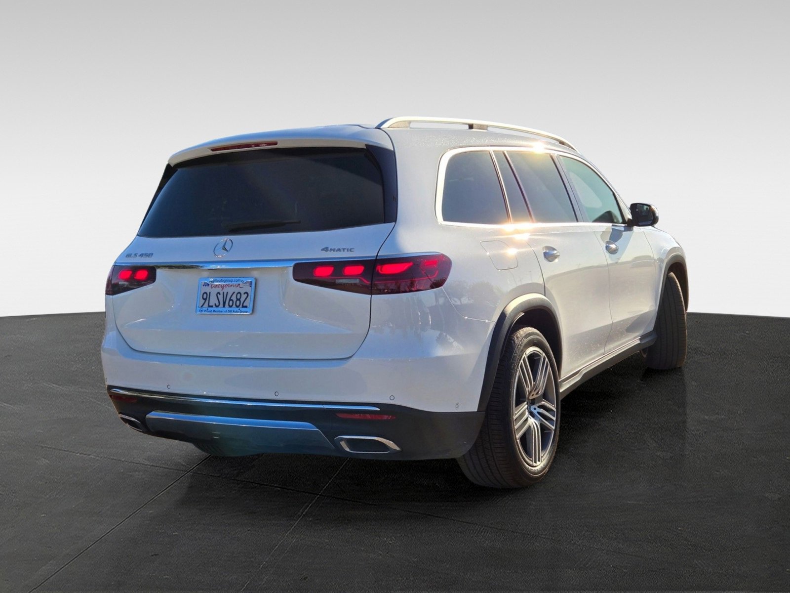 Used 2024 Mercedes-Benz GLS 450 4MATIC image 4