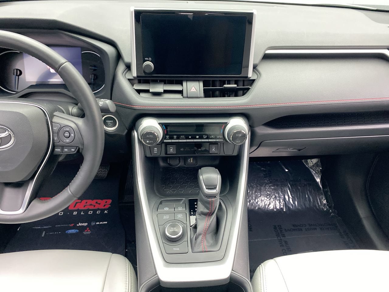 Used 2023 Toyota RAV4 SE w/ Weather & Moonroof Package AWD/4WD image 20
