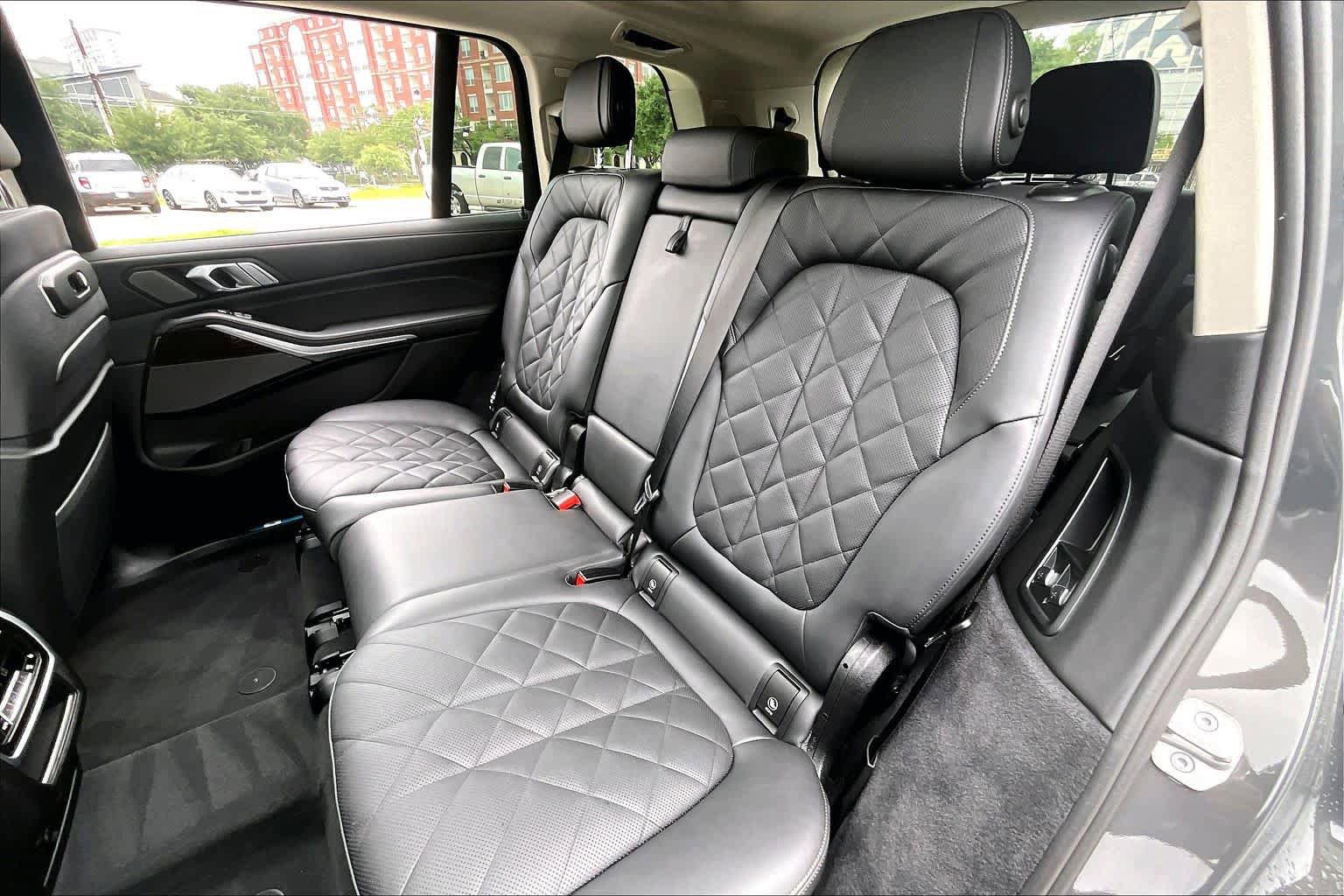 Used 2026 BMW X7 xDrive40i AWD/4WD image 18