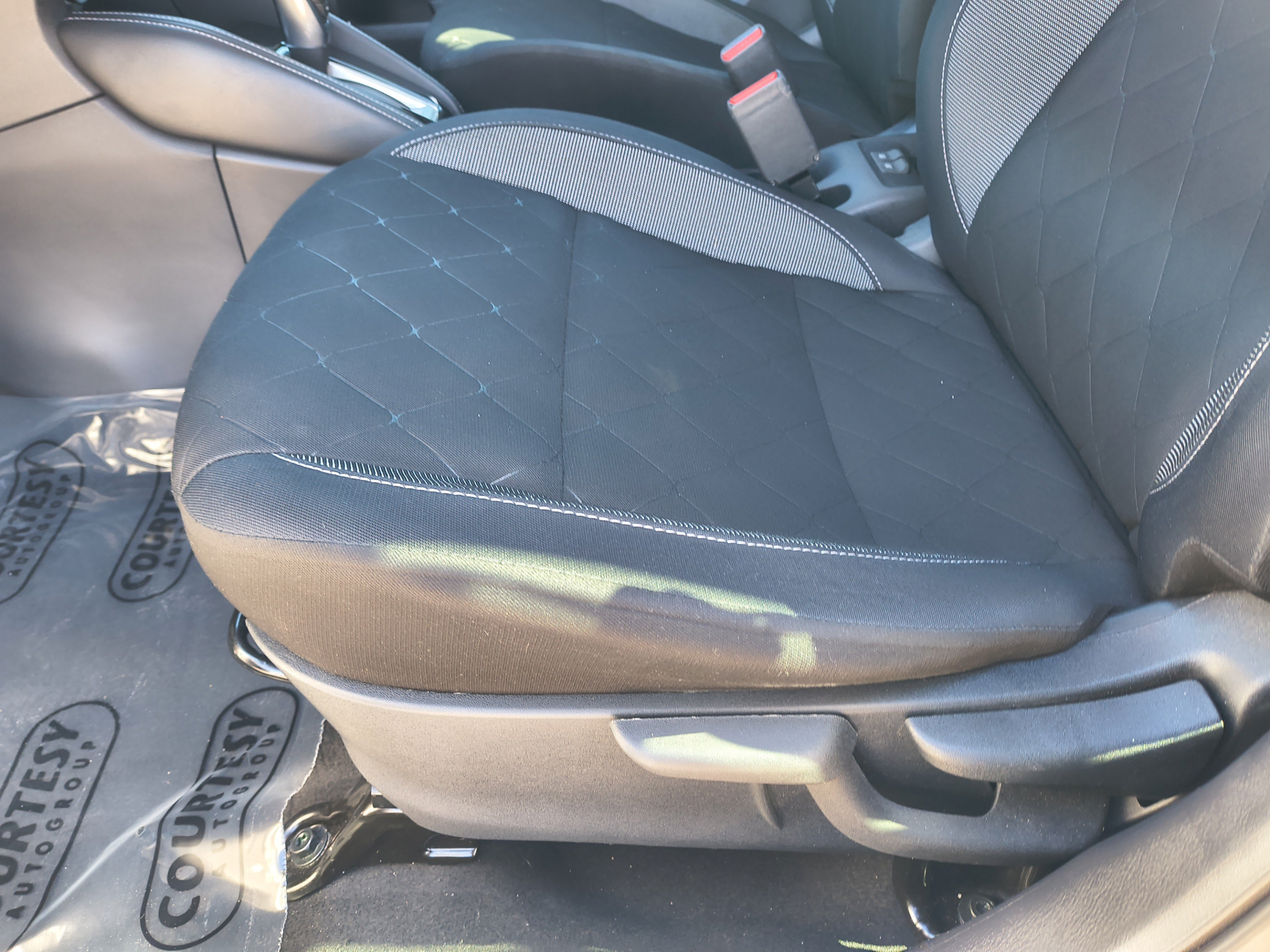 Certified 2019 Nissan Kicks SV FWD image 20