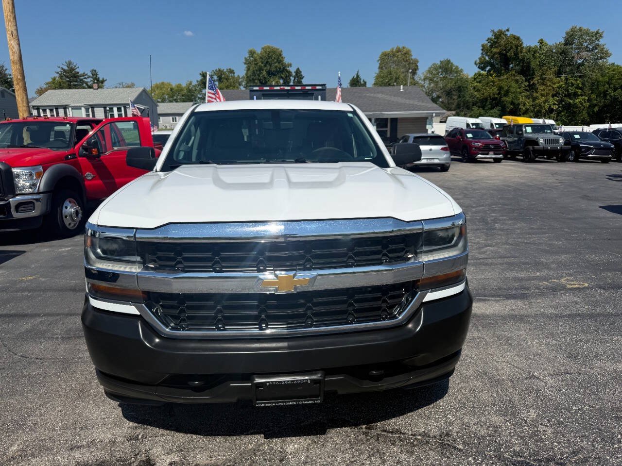 Used 2017 Chevrolet Silverado 1500 W/T w/ Trailering Package AWD/4WD image 3
