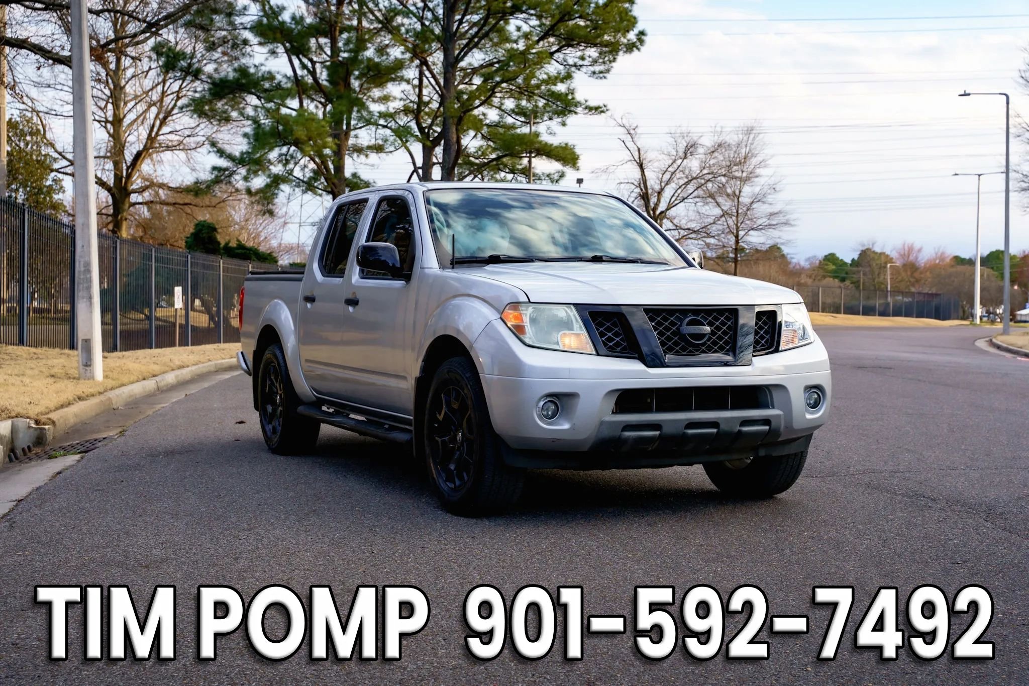 Used 2020 Nissan Frontier SV w/ Midnight Edition Floor Mats image 3