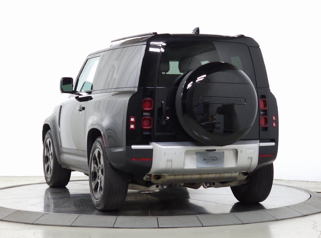 Used 2025 Land Rover Defender 90 S AWD/4WD image 3