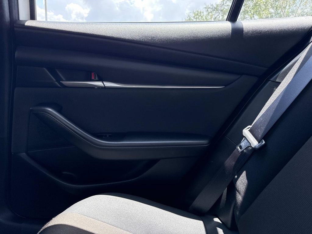 Certified 2025 MAZDA MAZDA3 s FWD image 22