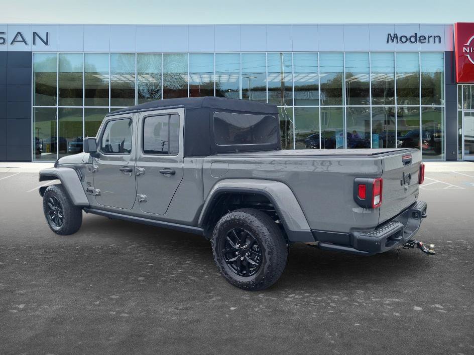 Used 2023 Jeep Gladiator Sport AWD/4WD image 6