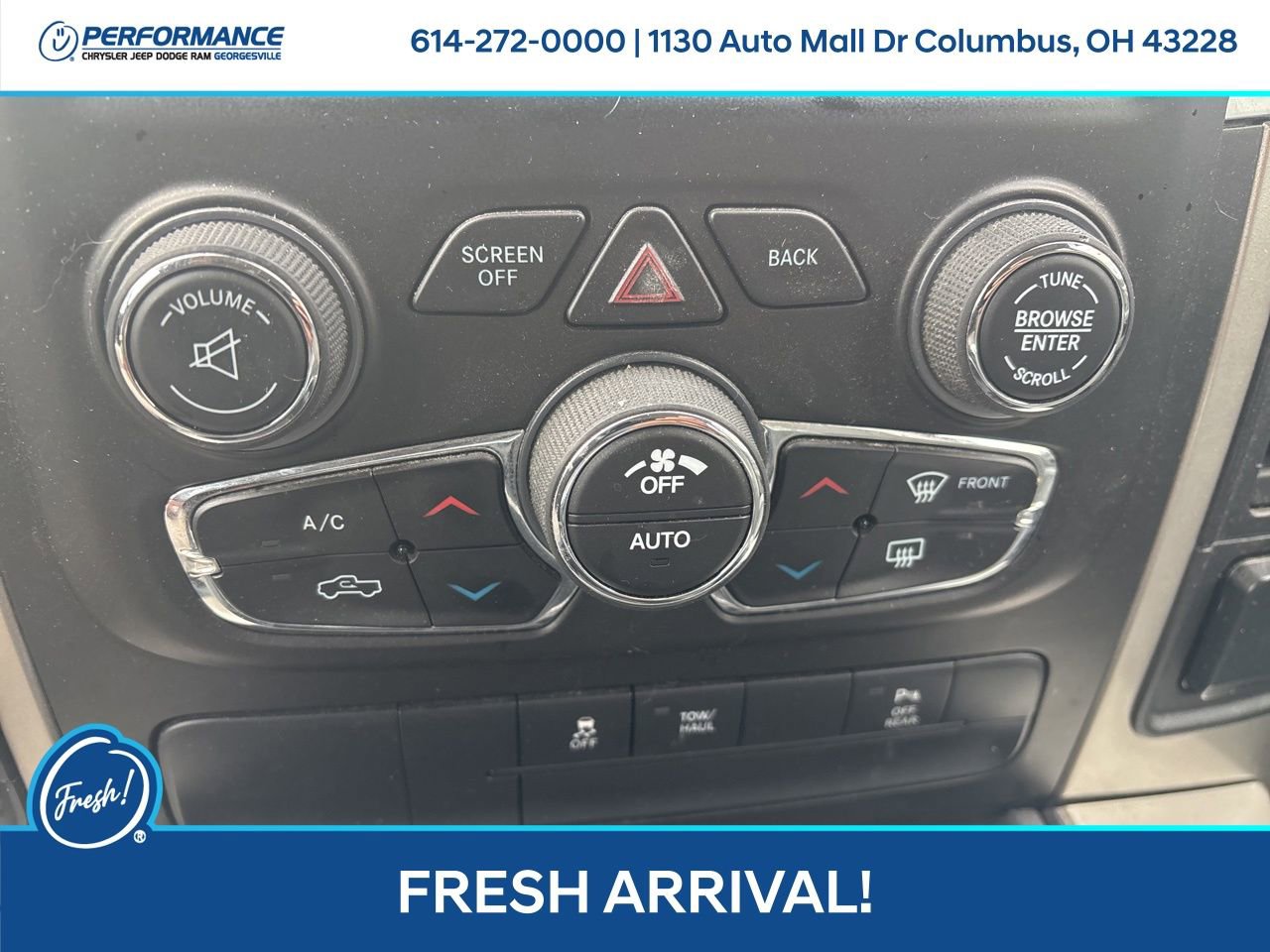 Used 2019 RAM 1500 Classic SLT w/ Luxury Group image 21