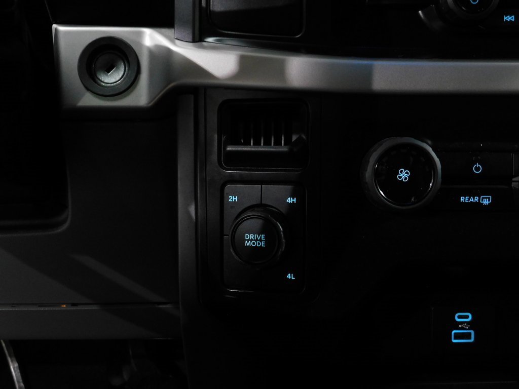 Used 2023 Ford F150 XLT w/ XTR Package image 44