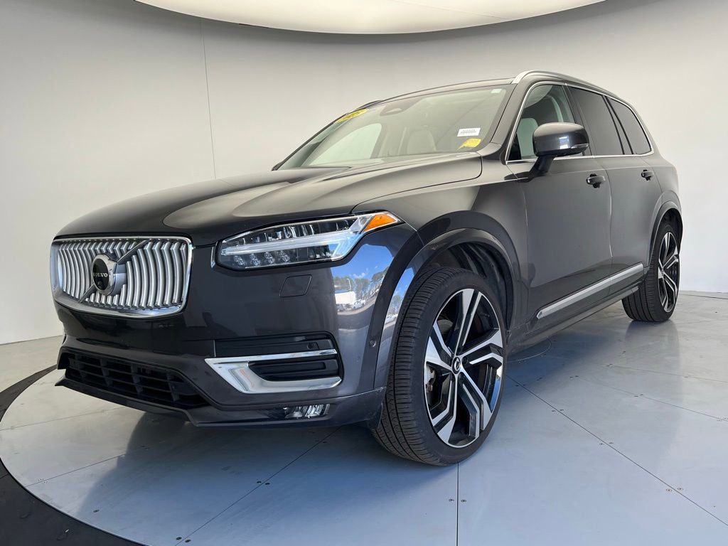 Used 2025 Volvo XC90 B6 Ultra w/ Protection Package Premier image 2