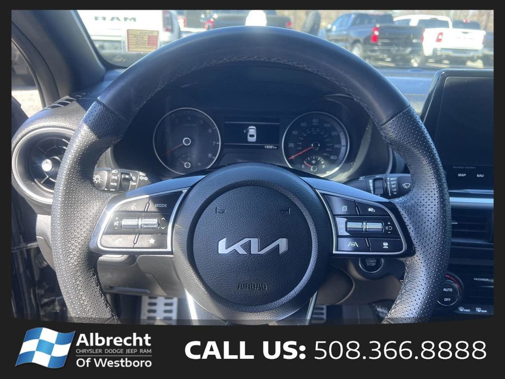 Used 2023 Kia Forte GT-Line w/ GT-Line Premium Package FWD image 25