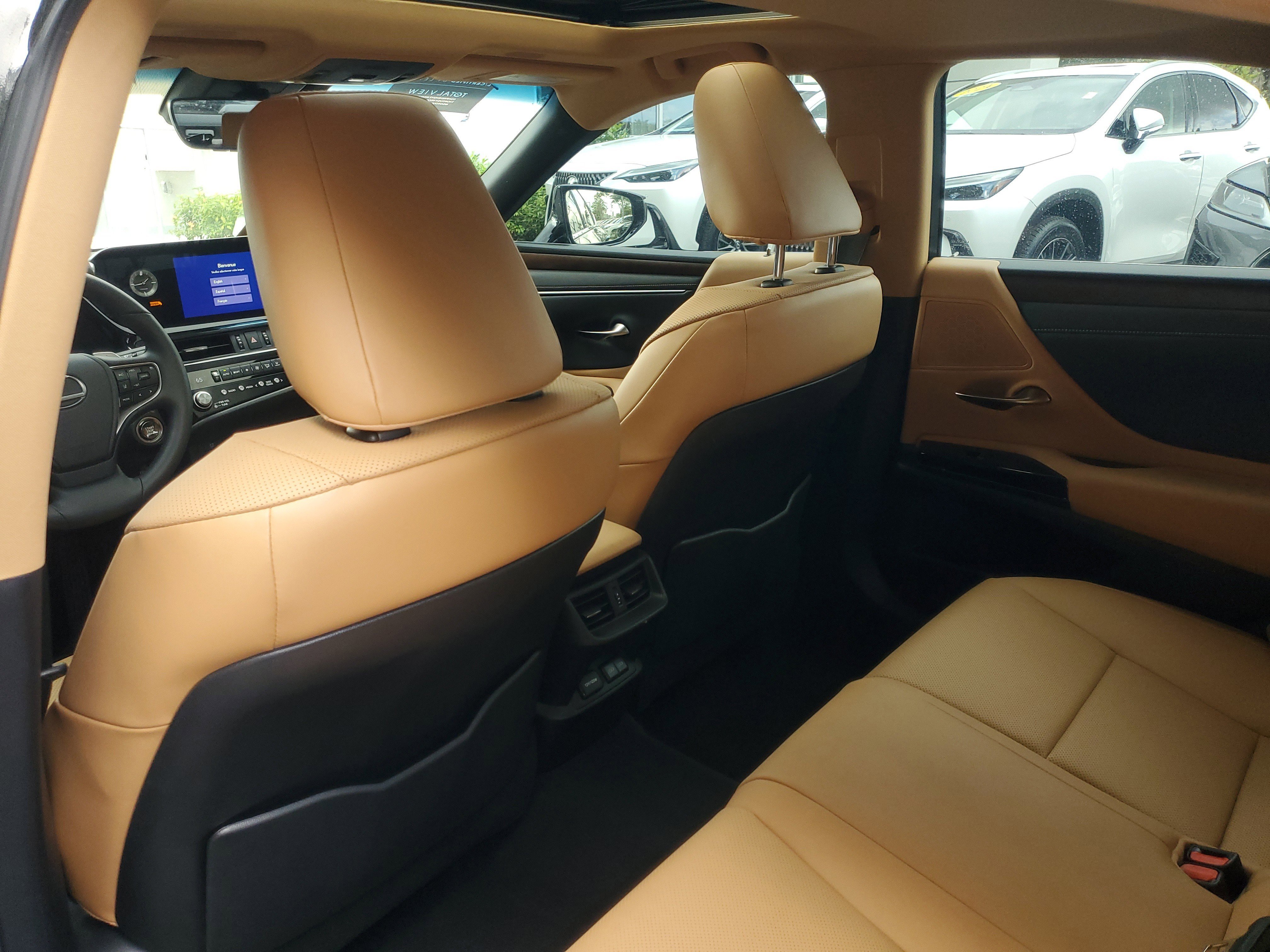 Used 2024 Lexus ES 350 w/ Premium Package image 12