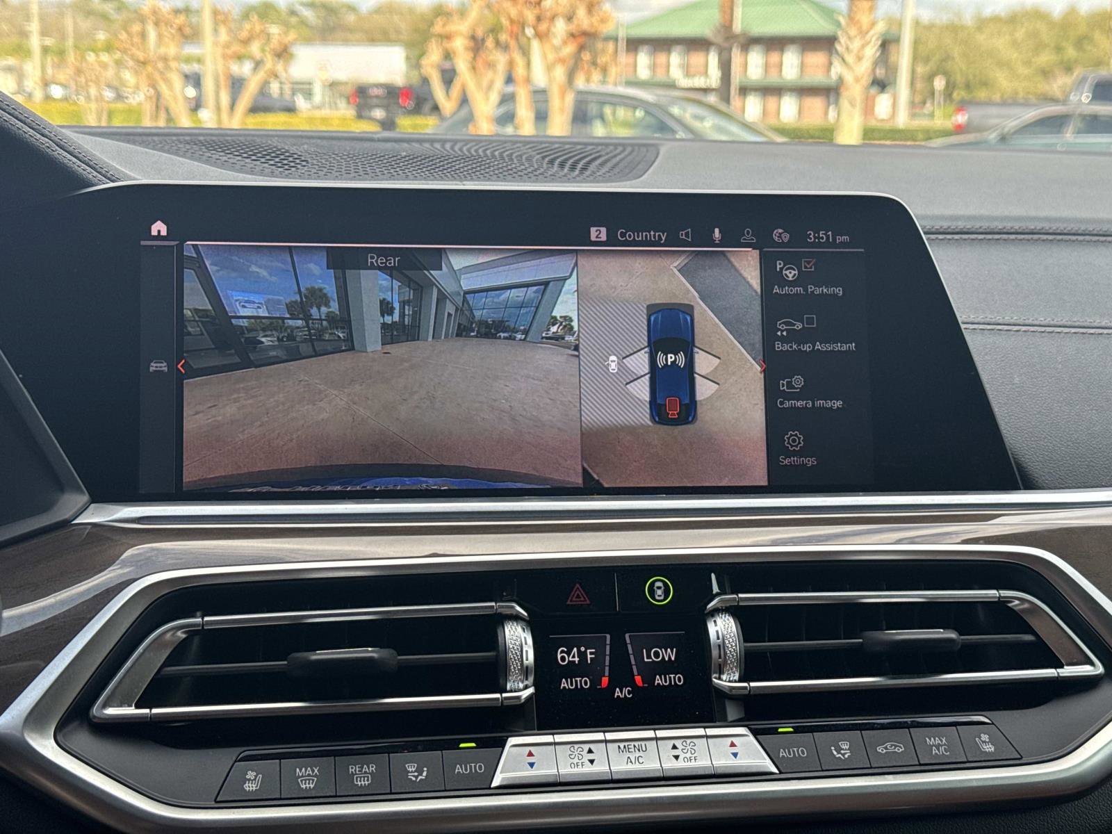 Used 2023 BMW X6 xDrive40i w/ M Sport Package image 26