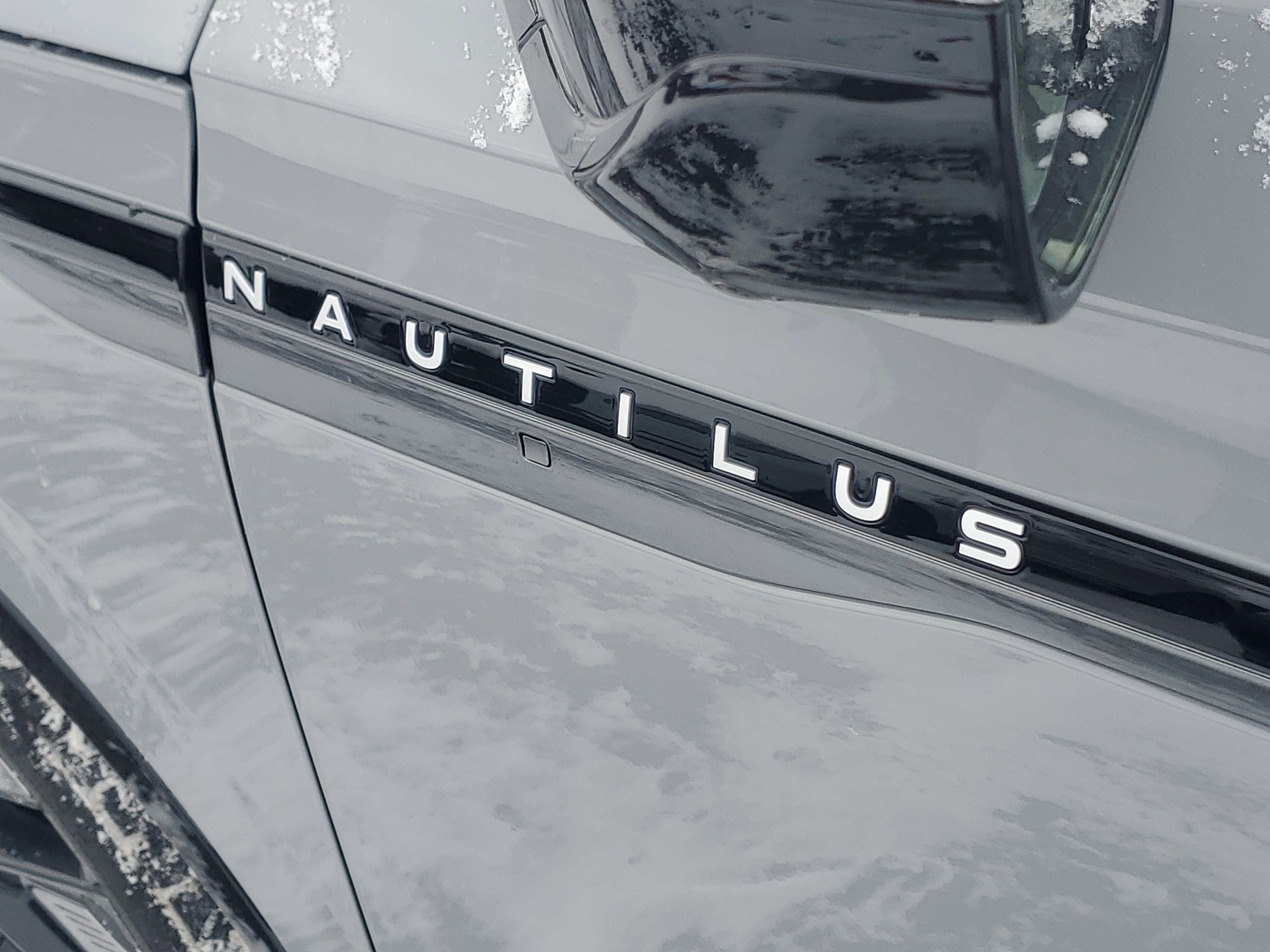 New 2026 Lincoln Nautilus Reserve w/ Jet Appearance Package image 7