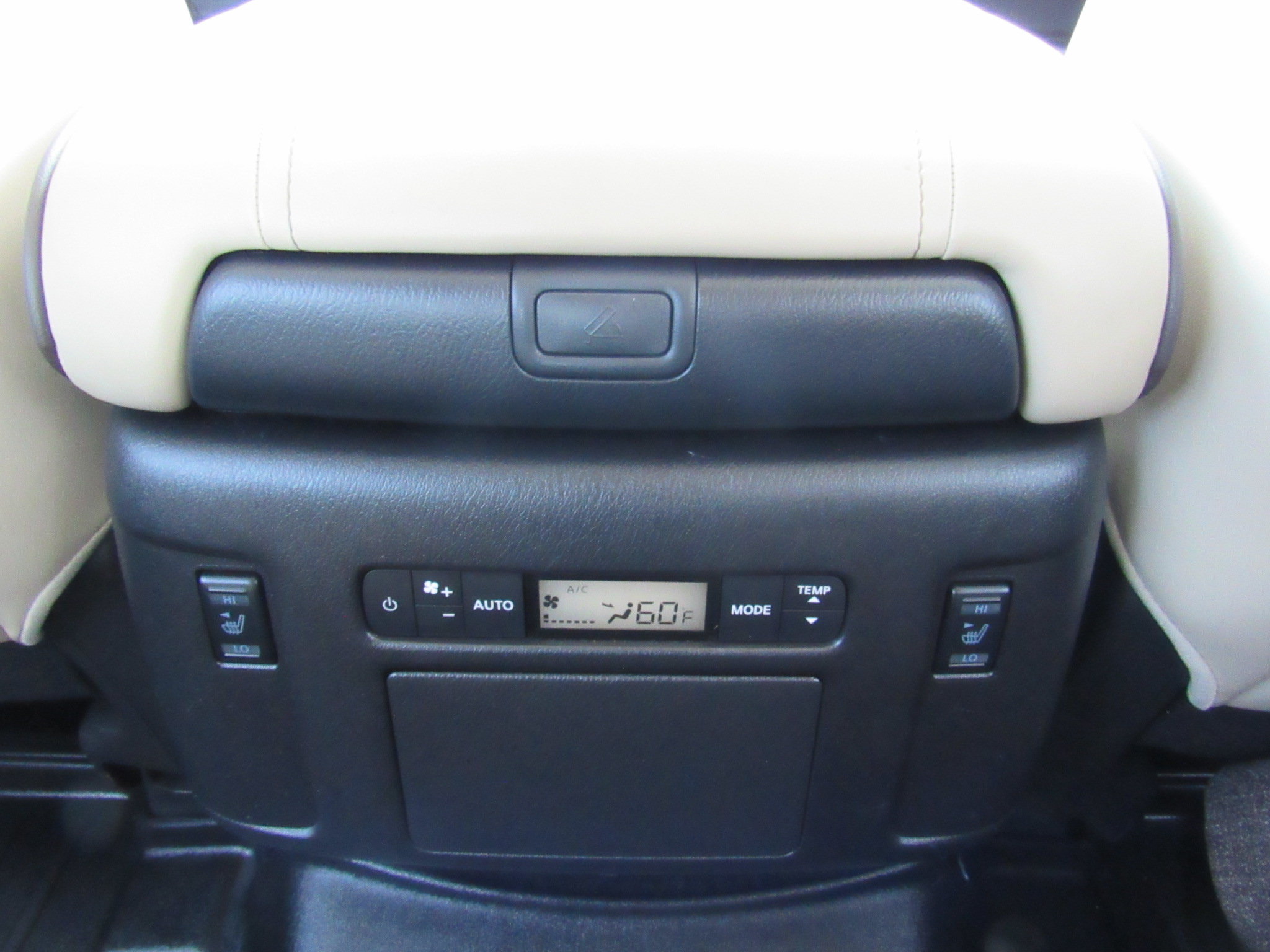 Used 2021 Nissan Armada Platinum w/ Captain's Chairs Package AWD/4WD image 43