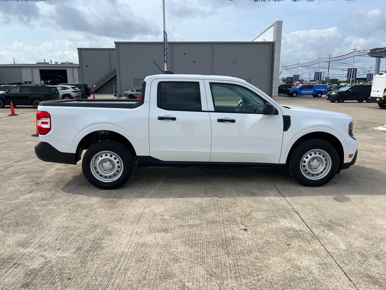 New 2026 Ford Maverick XL FWD image 2