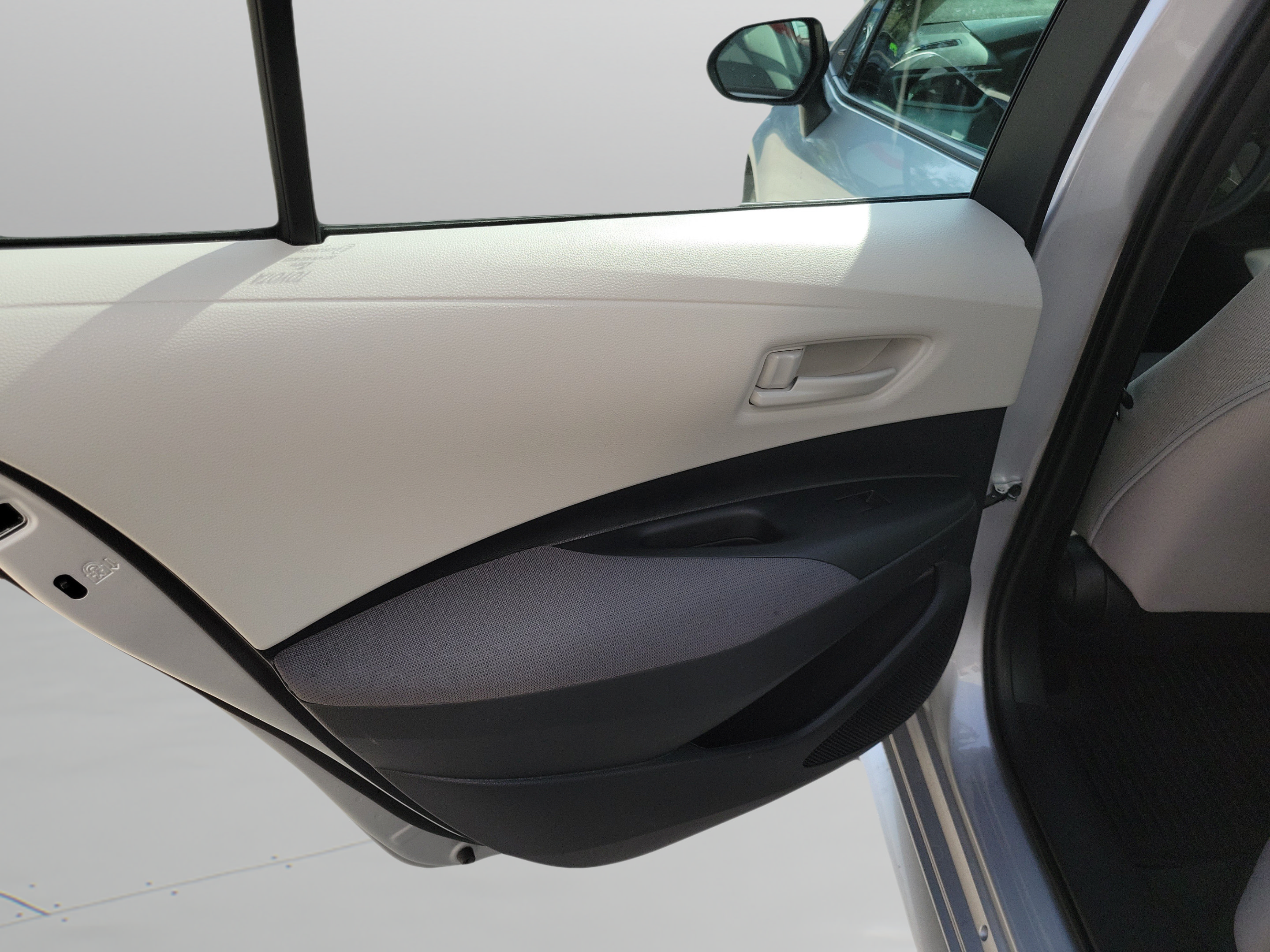 Used 2026 Toyota Corolla LE FWD image 24