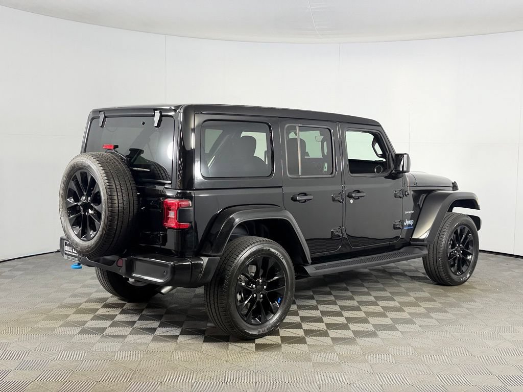 Certified 2023 Jeep Wrangler Unlimited Sahara w/ Safety Group AWD/4WD image 7