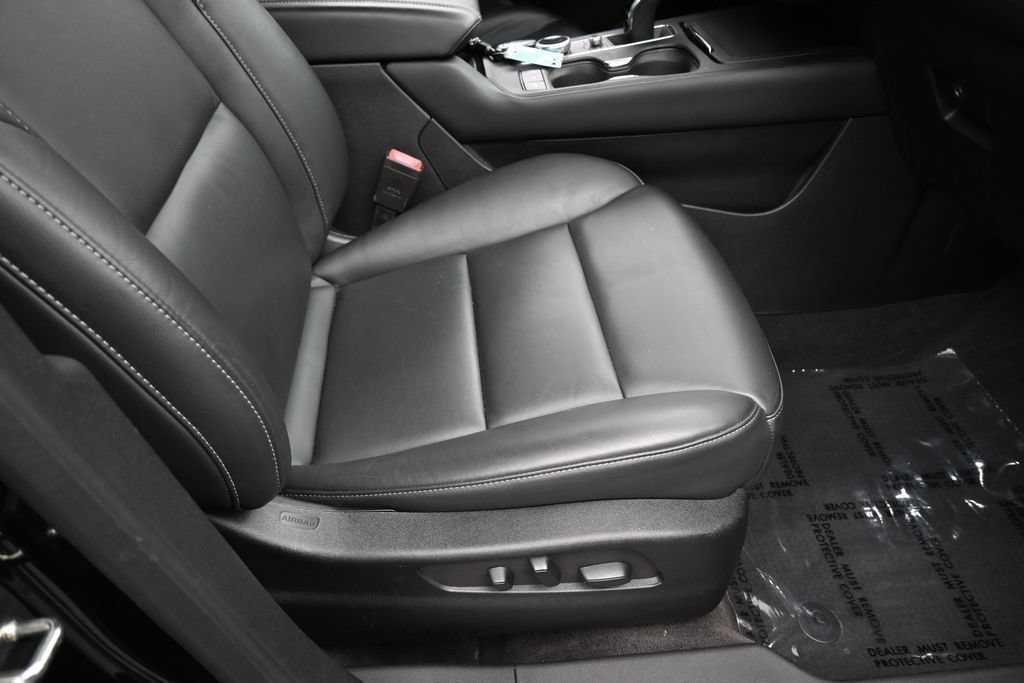 Used 2023 Cadillac XT4 Premium Luxury FWD image 45