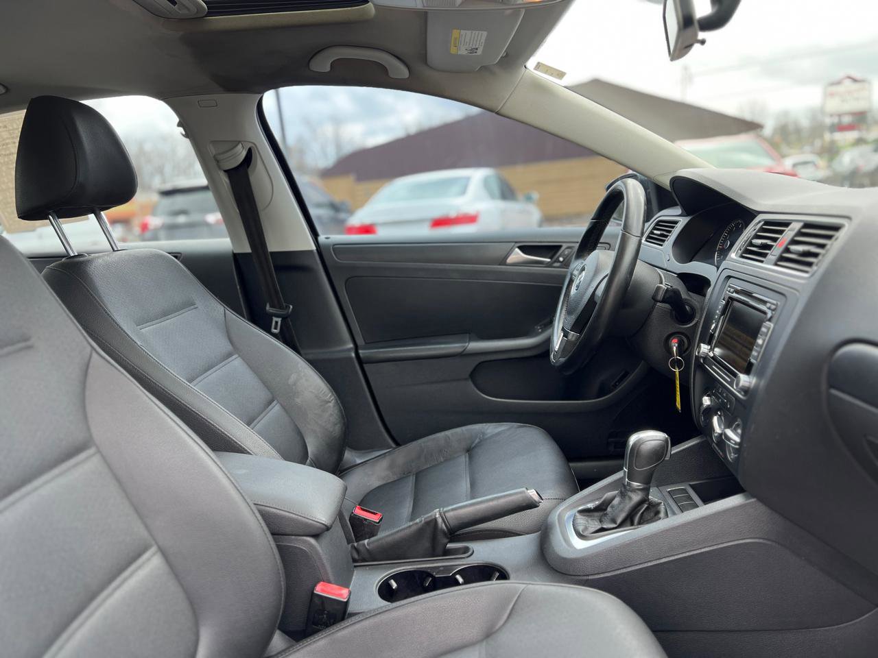 Used 2012 Volkswagen Jetta SE image 37