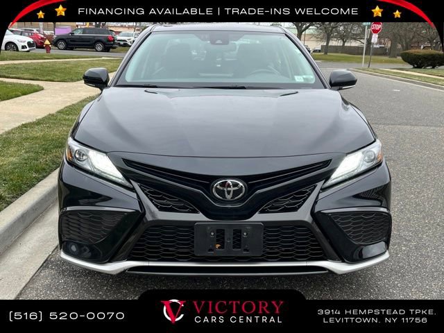 Used 2023 Toyota Camry XSE image 2