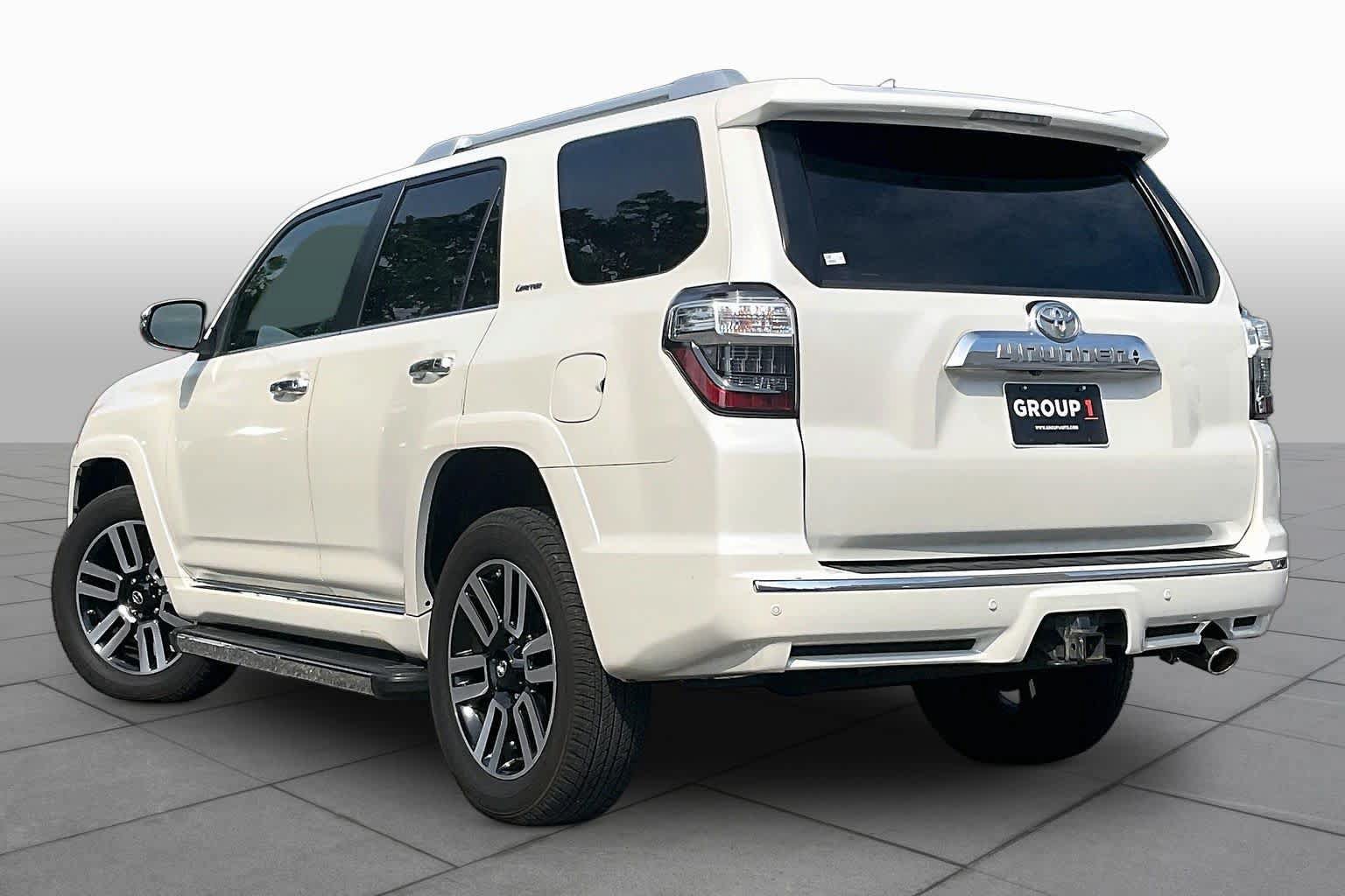 Used 2015 Toyota 4Runner Limited AWD/4WD image 10
