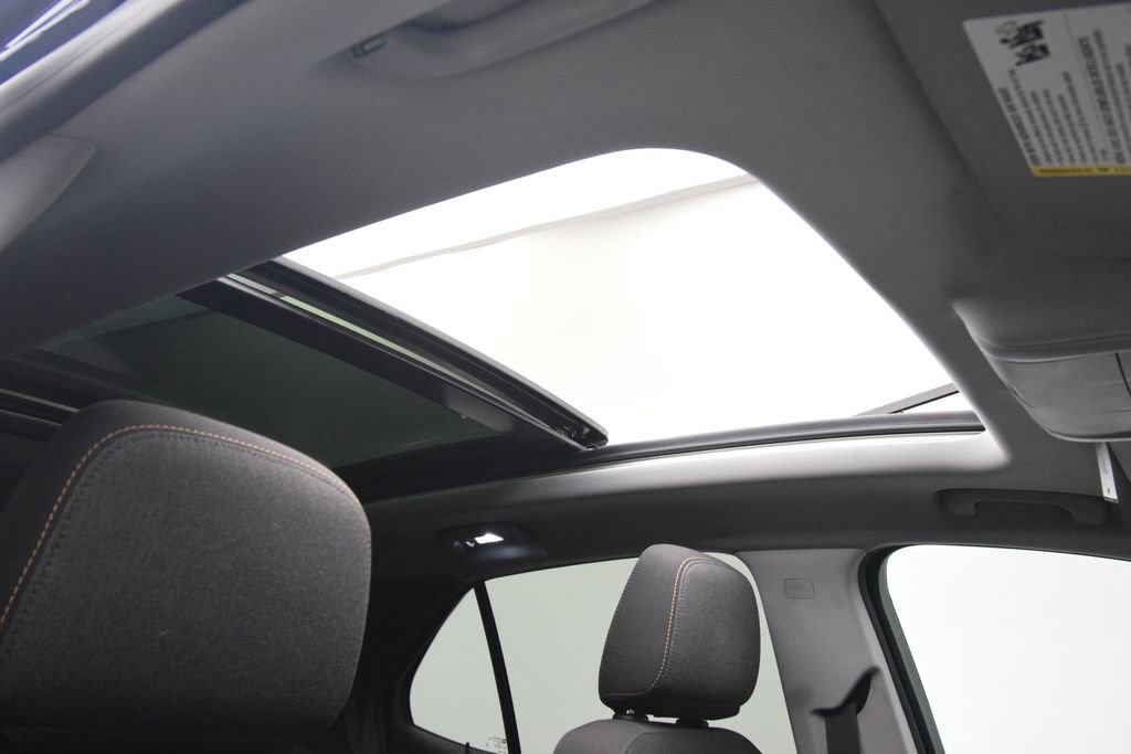 Used 2021 Chevrolet Equinox LT FWD image 17