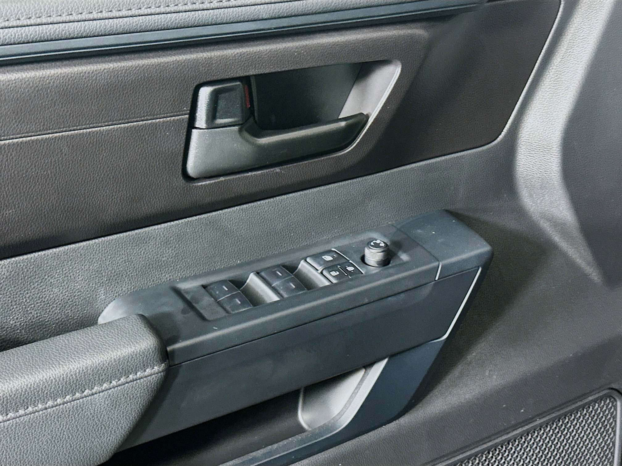 Used 2025 Toyota Tundra SR image 15