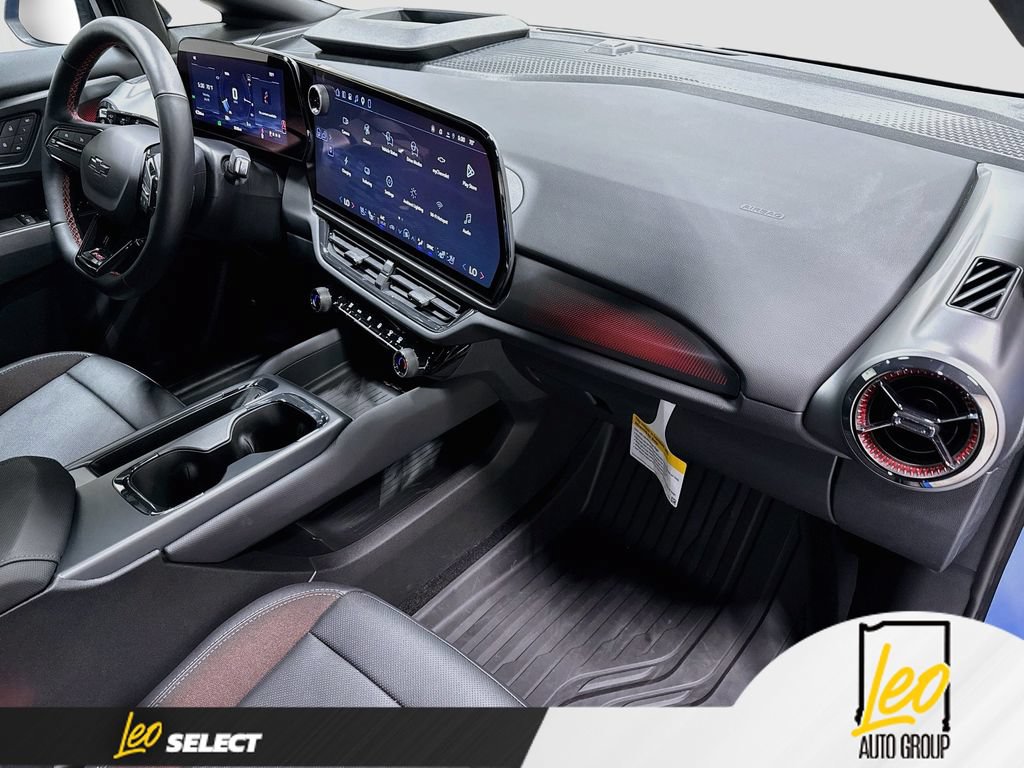 Used 2026 Chevrolet Equinox EV RS w/ Convenience Package II AWD/4WD image 30