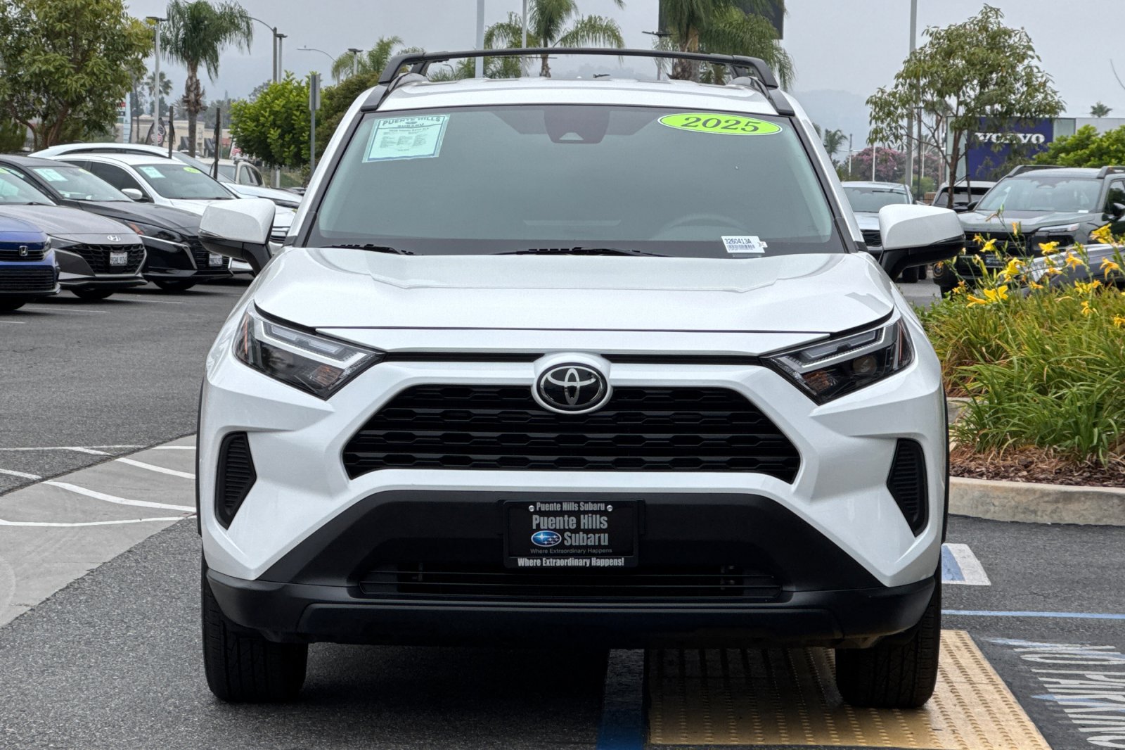 Used 2025 Toyota RAV4 XLE FWD image 9