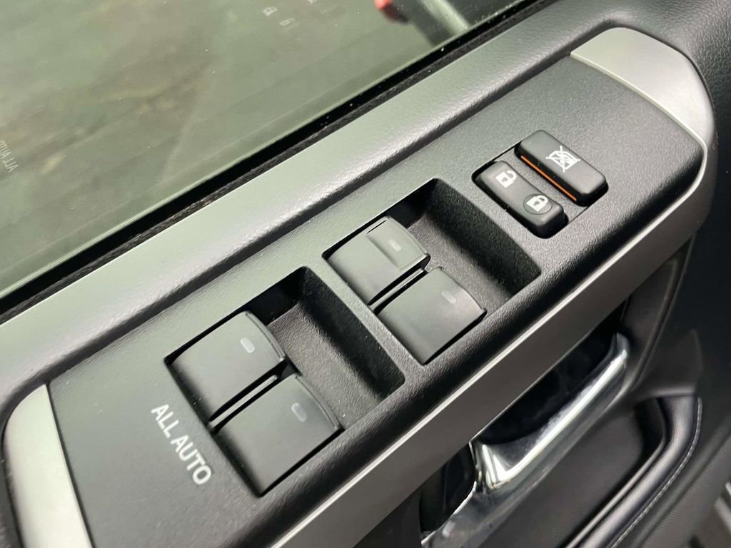 Used 2022 Toyota 4Runner SR5 Premium w/ Moonroof Package image 15