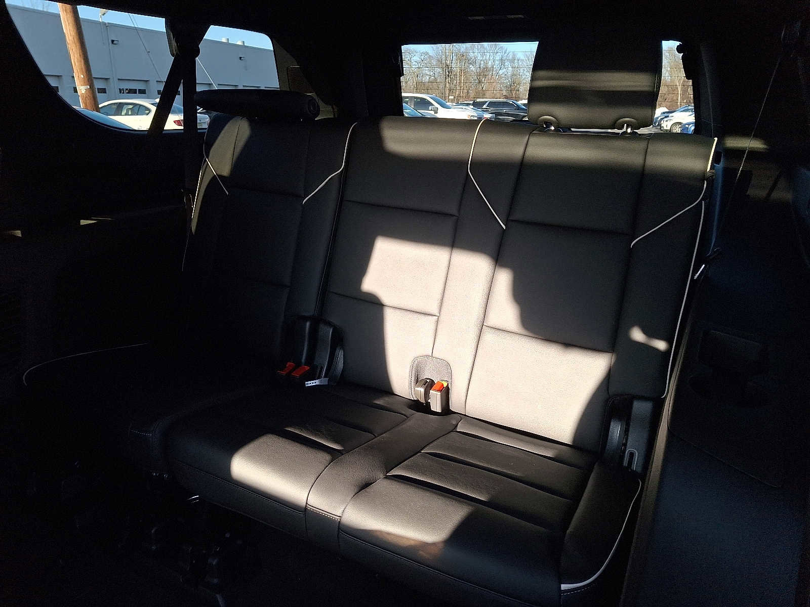 Certified 2025 Cadillac Escalade ESV Premium Luxury image 11