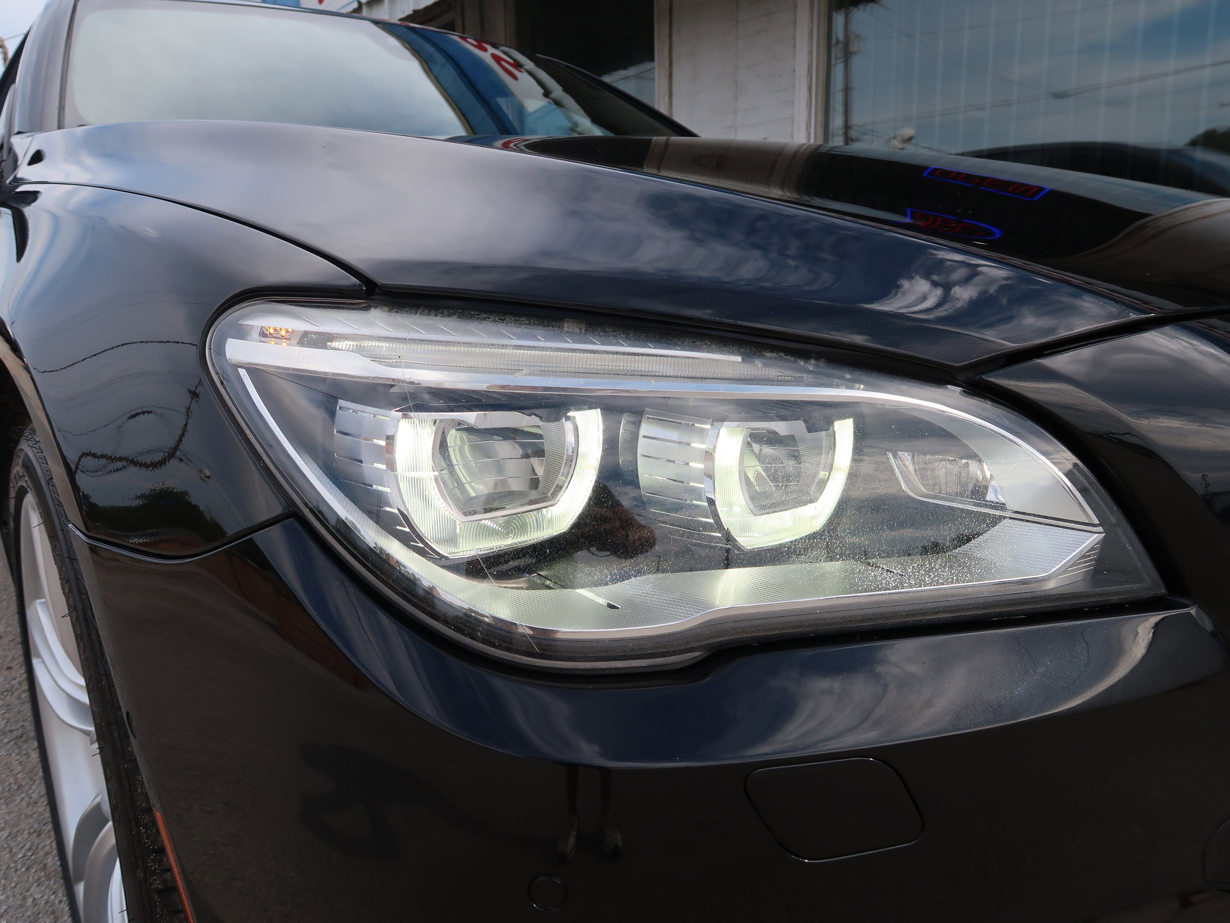 Used 2015 BMW 750Li image 52