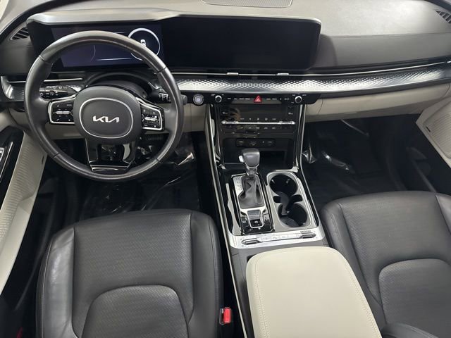 Certified 2023 Kia Carnival SX Prestige image 24