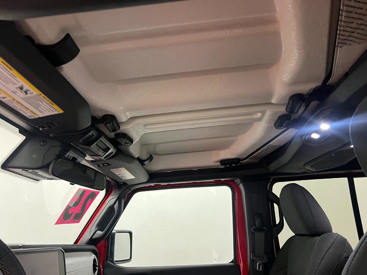 Used 2025 Jeep Wrangler Unlimited Sahara image 61